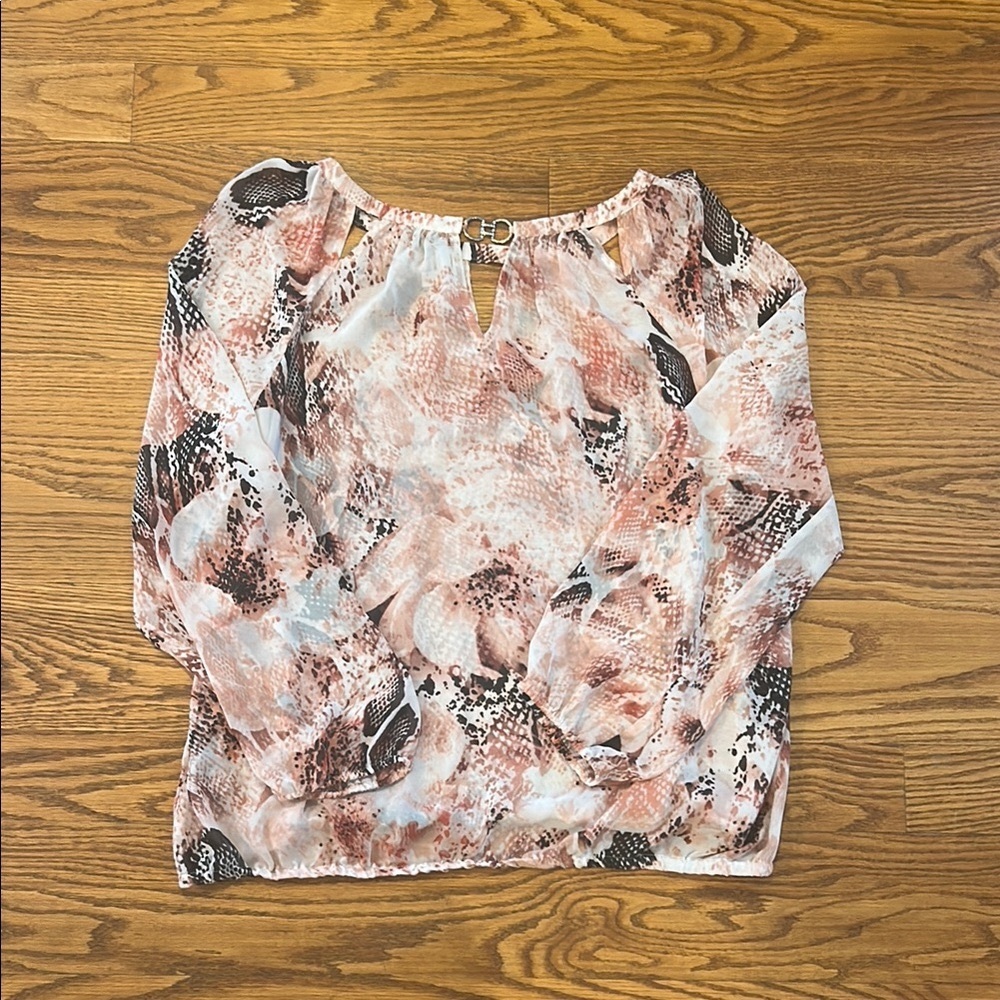 Jennifer Lopez Sheer Blouse!